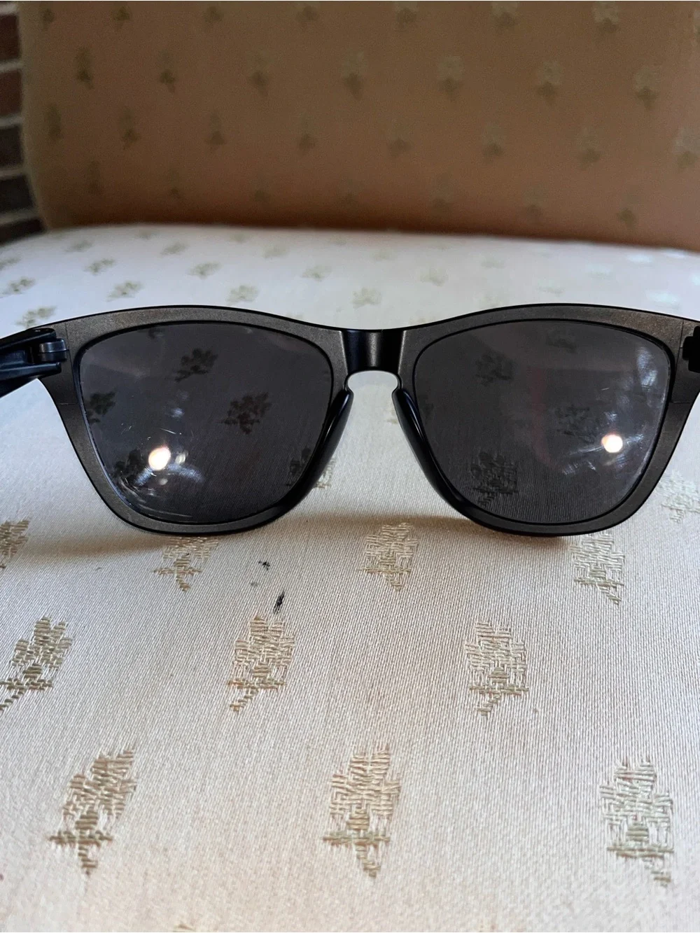 Oakley Frogskins sunglasses flawless condition